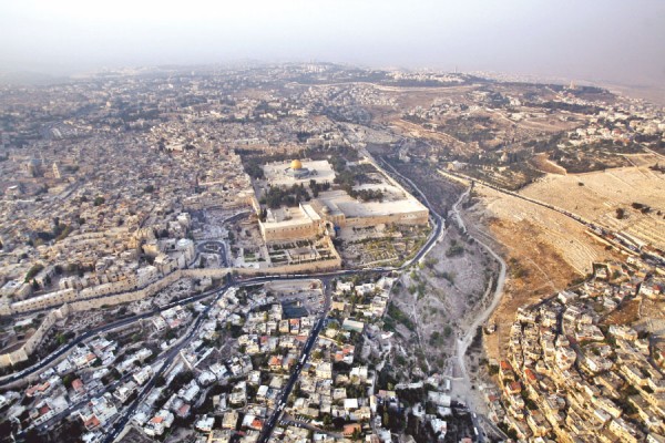 تحذيرات من تداعيات خطيرة على مقدسات القدس