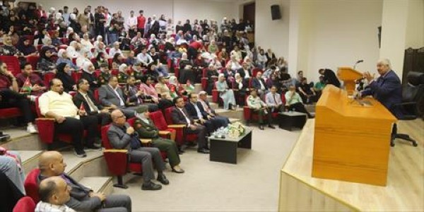 الجامعة الأردنية في العقبة تحتفل بيوم العلم الأردني