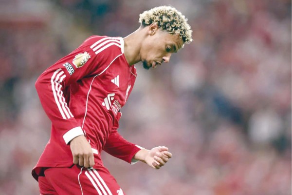 ليفربول يؤكد نهاية موسم إيكيتيكيه