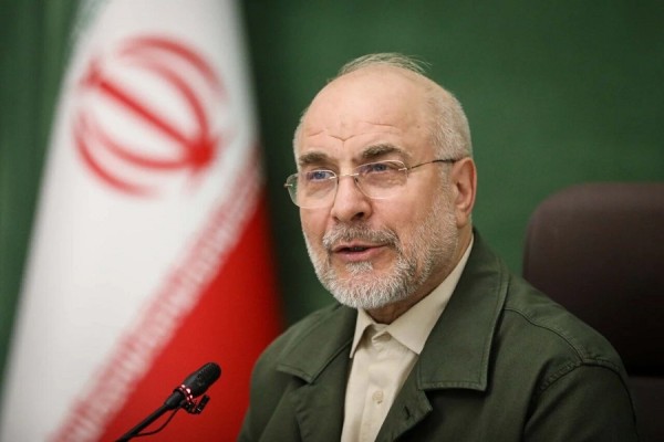 رئيس البرلمان الإيراني: مع استمرار الحصار لن يبقى مضيق هرمز مفتوحا