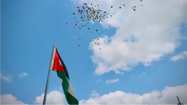 فاعليات رسمية ومجتمعية تحتفل بيوم العلم