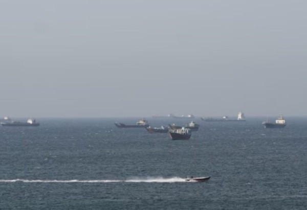 واشنطن تحتجز سفينة إيرانية بخليج عُمان - تفاصيل #الاردن 