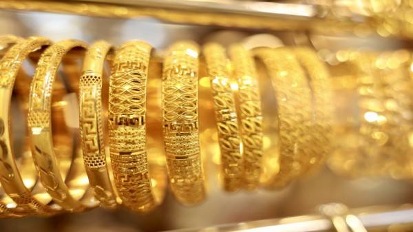 انخفاض أسعار الذهب محليا إلى 95.60 دينارا للغرام 