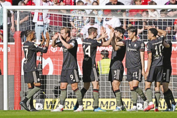 جولة كروية في الملاعب الأوروبية