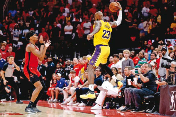 روكتس على أعتاب مغادرة الأدوار الأقصائية