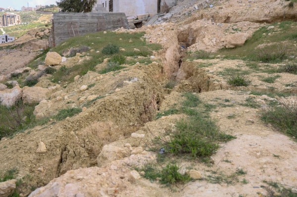 "المهندسين" توصي بوقف التراخيص الإنشائية في المنطقة المحيطة بانزلاق صافوط #الاردن 