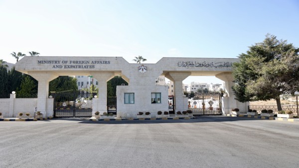 الخارجية توقع مذكرة تفاهم لأطلاق مشروع مأسسة تفعيل دور الأردنيين بالخارج