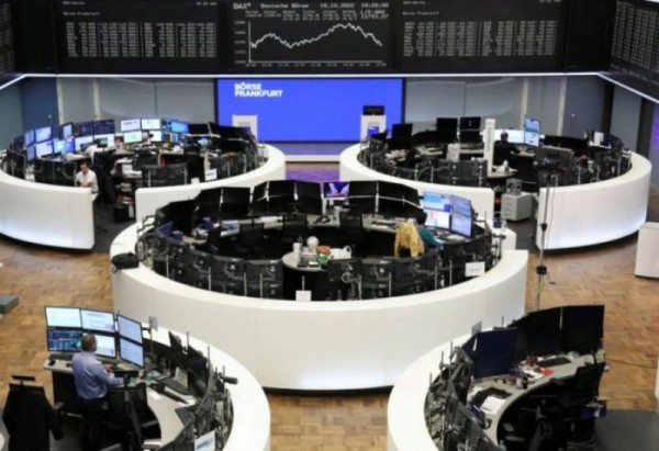 أسهم أوروبا تغلق دون تغيير وسط جمود الوضع بين أمريكا وإيران