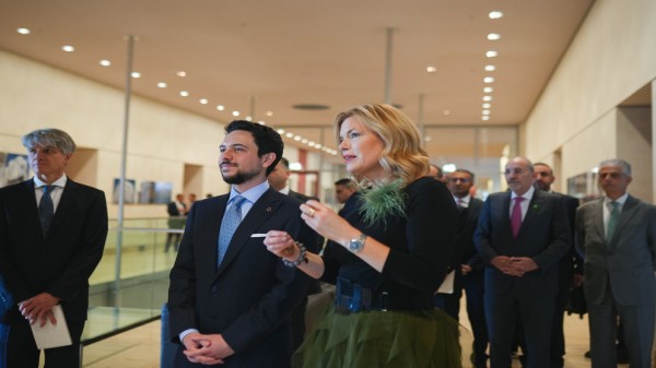 ولي العهد يلتقي في برلين رئيسة مجلس النواب الألماني