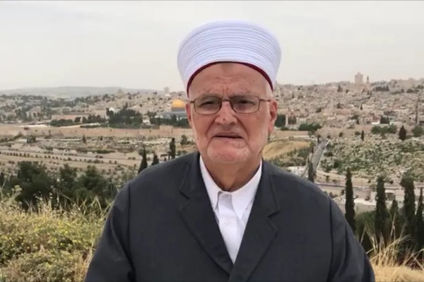 خطيب الأقصى يحذر من مشروع قانون إسرائيلي لشرعنة منع الأذان