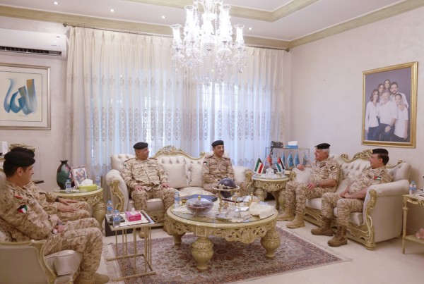 رئيس هيئة الأركان المشتركة يستقبل نظيره الكويتي #الاردن 