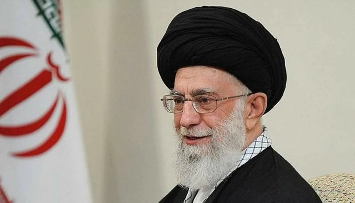 آية الله علي خامنئي