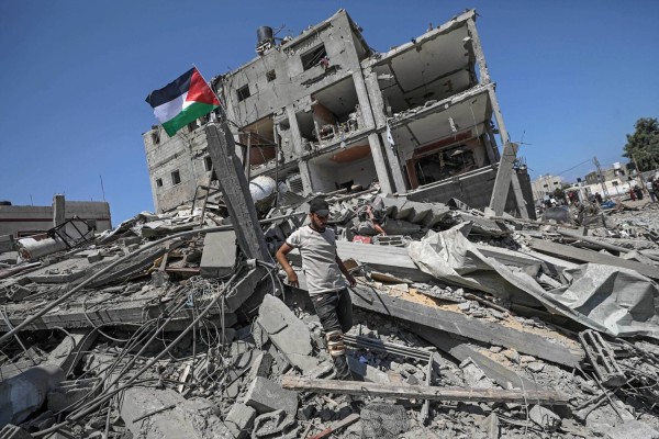 ارتفاع حصيلة الشهداء في قطاع غزة إلى 72,993 منذ بدء العدوان الإسرائيلي #قطاع_غزة 