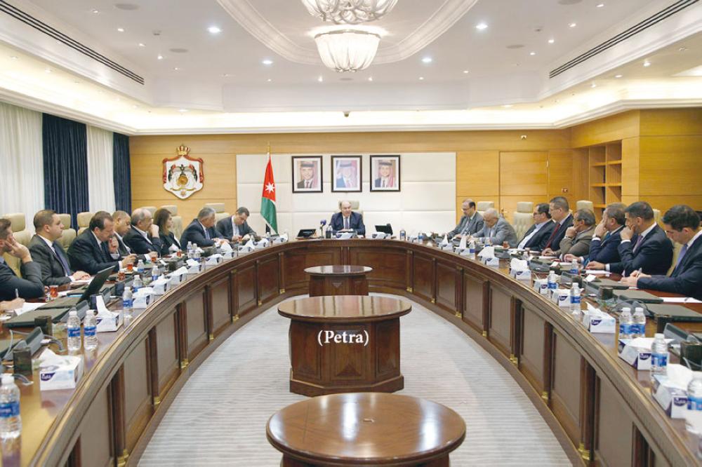 رئيس الوزراء مترئساً اجتماع مجلس السياسات