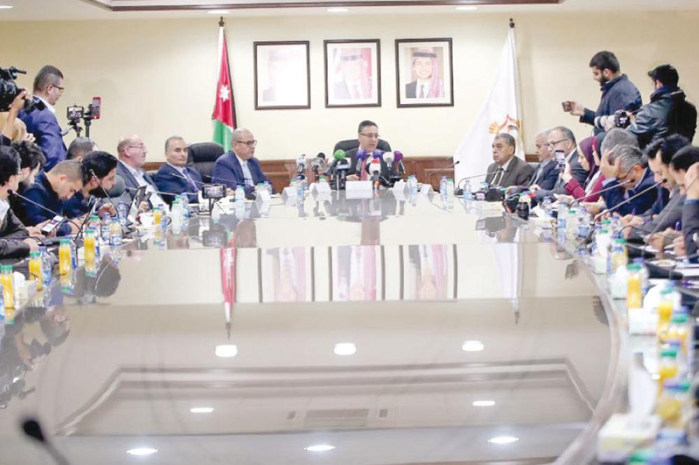 القضاة يعلن أسعار الخبز الجديدة خلال المؤتمر الصحفي