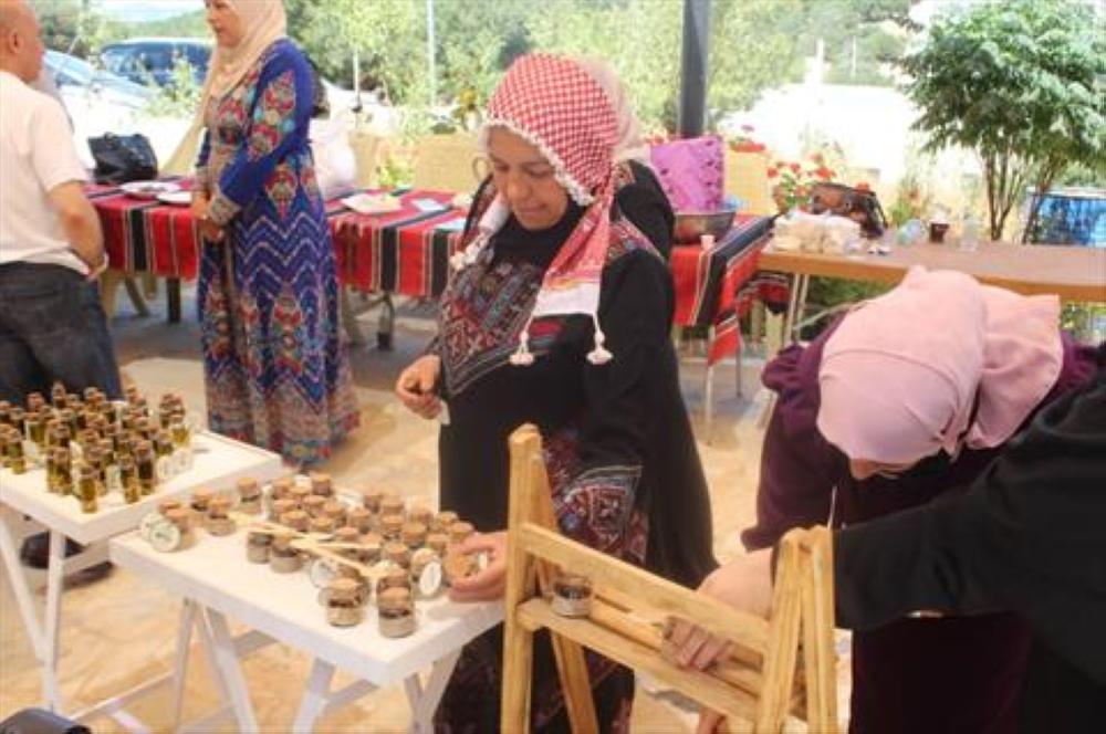 "من بلدي " بوابة على منتوجات عجلون تطلقها مفاتيح للتنمية - Vimarsana News