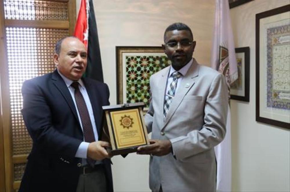 وزير الشؤون الدينية السوداني يزور جامعة العلوم الإسلامية العالمية - Vimarsana News